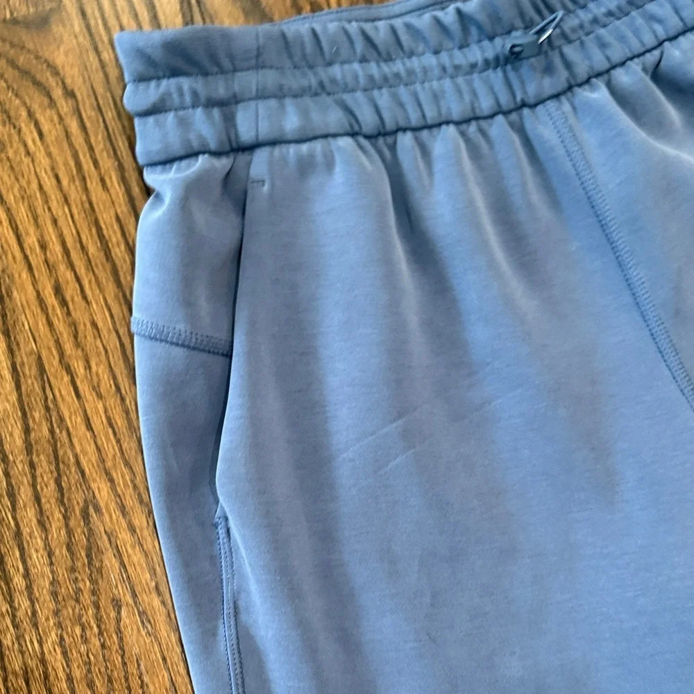 Lululemon Women’s High Waist Cropped Softreme Pants